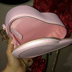 crossbody mary kay loly in the sky